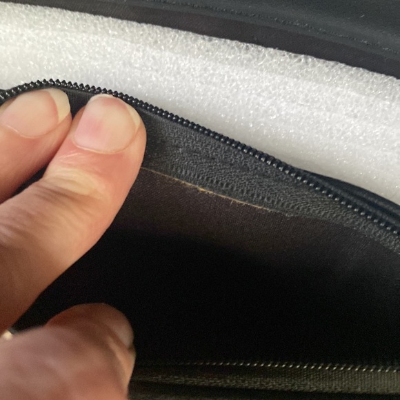 NWT STUDIO BADGLEY MISCHKA vegan leather black purse retail $69 - Picture 9 of 10